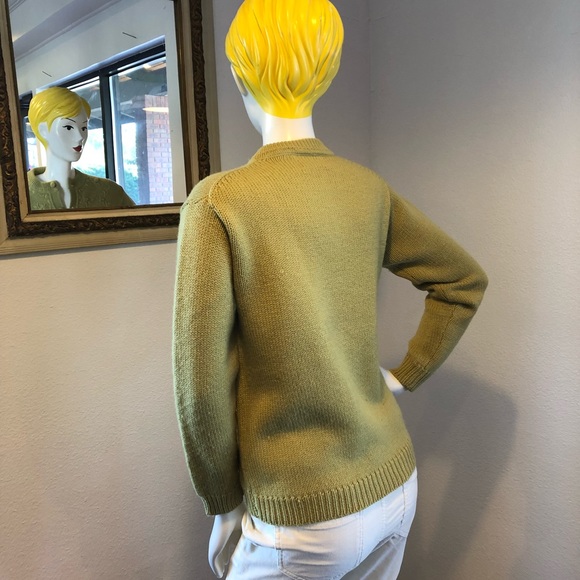 Vintage Crocheted Avocado Green Sweeter - Picture 5 of 6